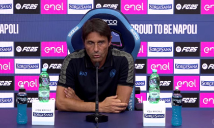 Napoli, parla Conte: “Niente pressioni, un orgoglio essere dove siamo”