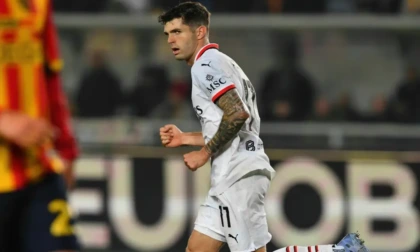 Il Milan si dà continuità: 2-0 a Venezia con Pulisic e Gimenez