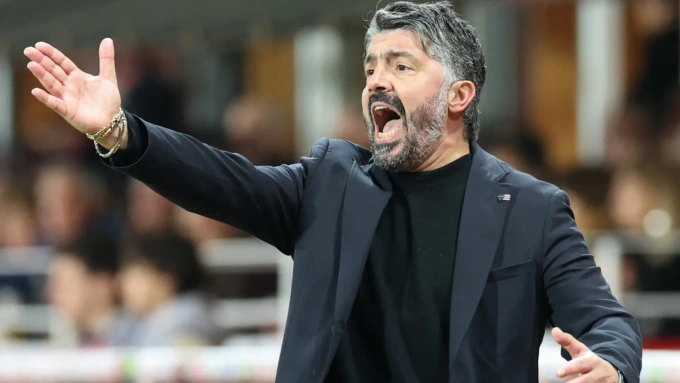 L’Italia vince con Mancini e Pio Esposito ma saranno playoff