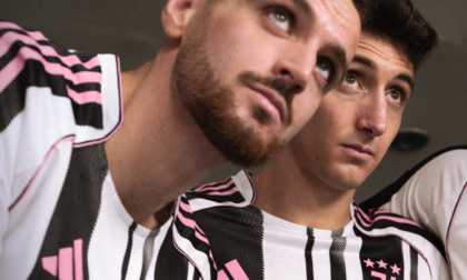 La Juventus presenta le nuove maglie per il 2025/26