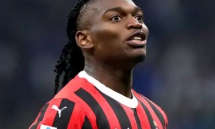 Rafael Leao: gol e infortunio al polpaccio destro. Ansia Milan in vista dell’avvio di Serie A