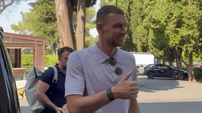 Fiorentina, per Dzeko occasione dal primo minuto