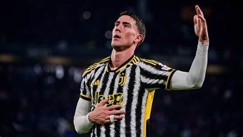 Juventus, Vlahovic: “Contento di aiutare la mia squadra”