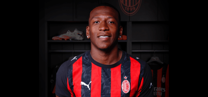Milan, Estupiñán verso la titolarità: si decide il suo futuro