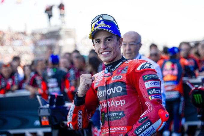 Marc Marquez operato con successo alla scapola destra