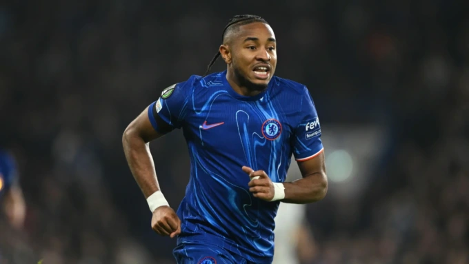 Milan, preso Nkunku: domani le visite mediche. Dovbyk…