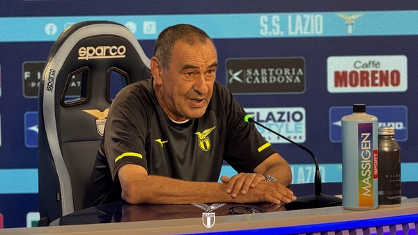 Sarri: “Il derby di Roma a mezzogiorno è una sconfitta per il calcio”