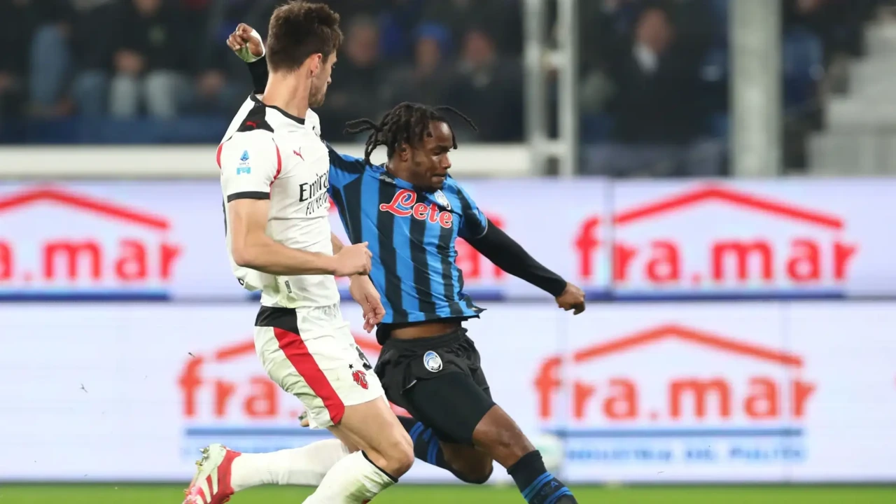 Napoli, torna in auge il nome di Lookman: assalto solo se…