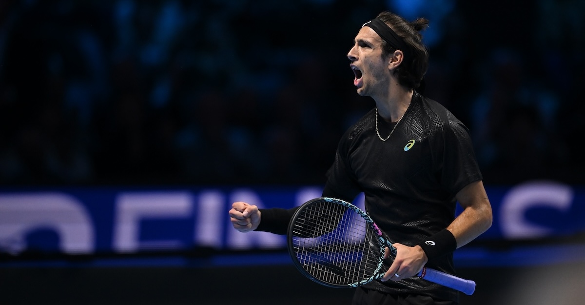 Cuore Musetti: trionfo contro De Minaur e sogno semifinale vivo