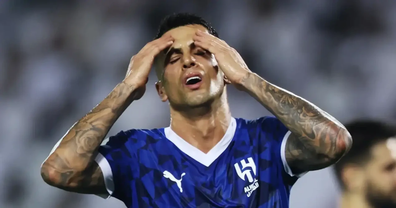 Inzaghi silura Cancelo: il terzino dell’Al Hilal non registrato in rosa