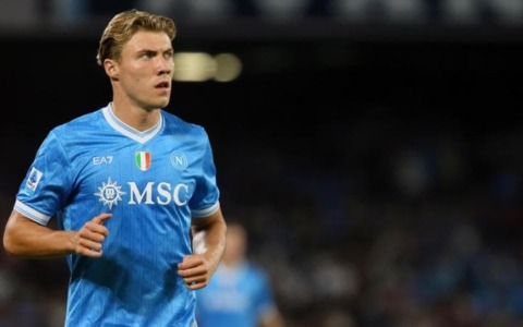 Napoli, la Champions League per i riscatti di Hojlund e Santos