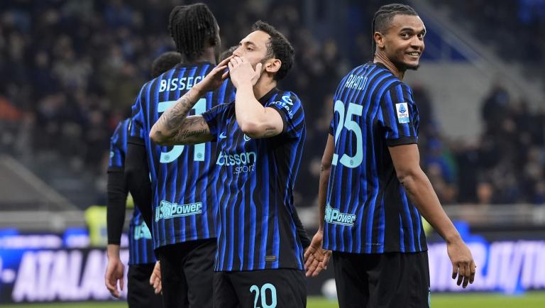 Inter inarrestabile: 2-0 al Genoa e +13 sul Milan