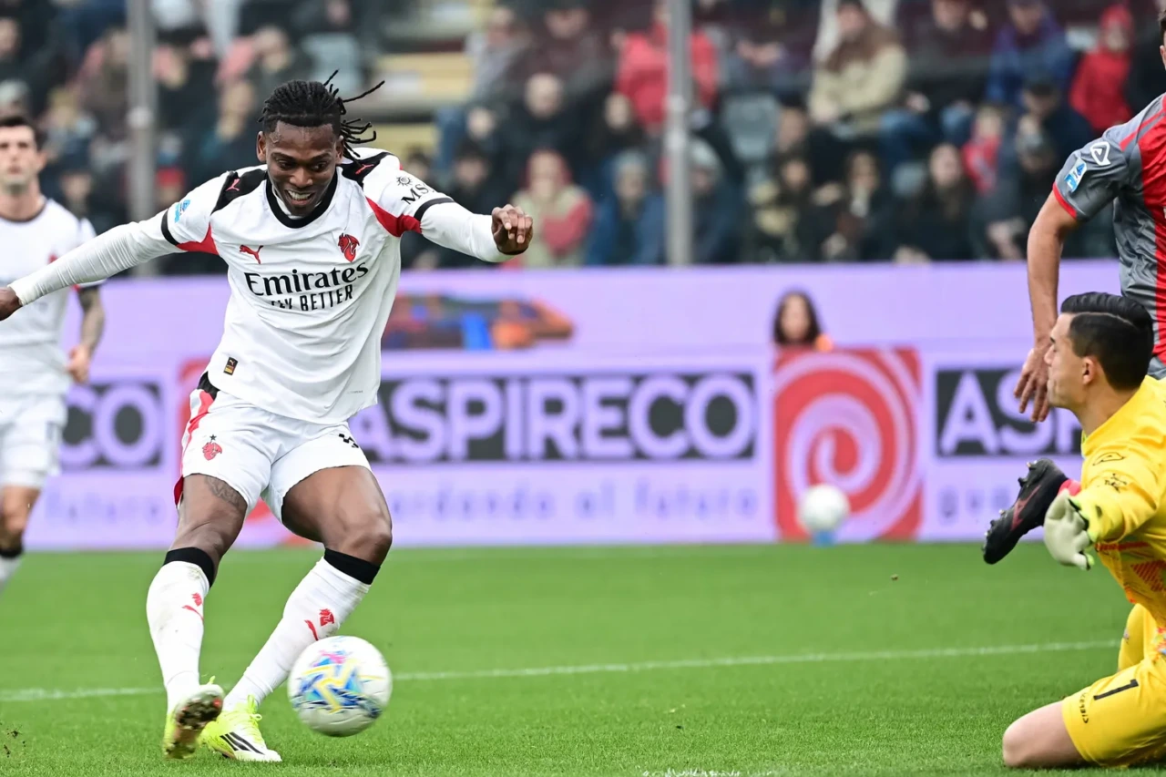 Milan, escluse lesioni per Leao: la situazione