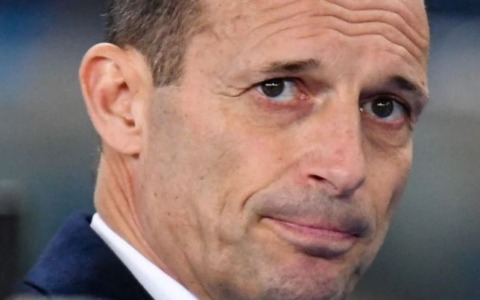 Napoli-Allegri: De Laurentiis fissa la dead line per la firma