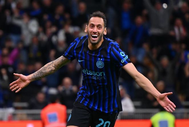 L’Inter ribalta il Como e va in finale di Coppa Italia