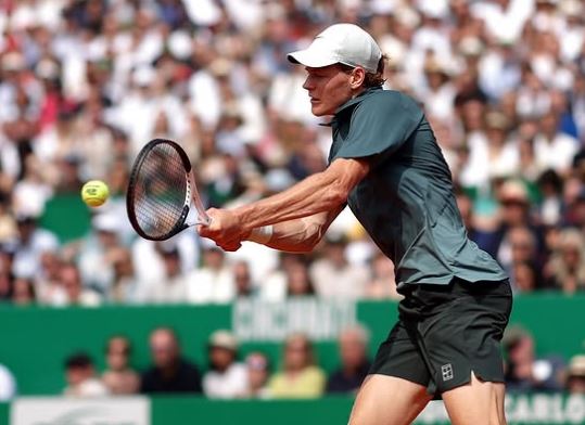 La classifica degli incassi nel tennis: Sinner primo, Alcaraz secondo