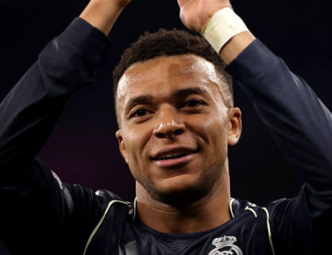 Mbappé: “Che dispiacere l’Italia fuori dal Mondiale”