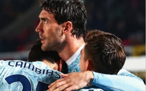 Vlahovic resta la priorità della Juve, per la porta spunta Oblak