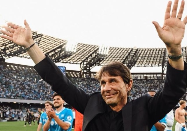 Conte, addio al Napoli: “Due anni vincenti, grazie!”