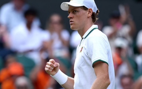 Sinner vola in semifinale: Struff battuto in tre set