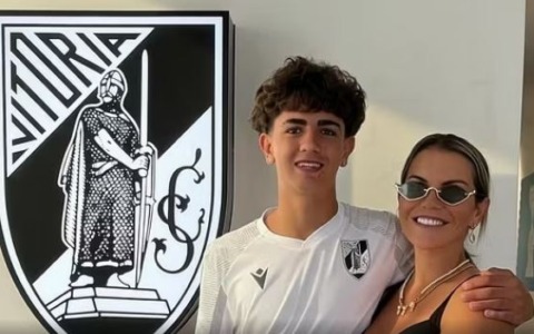 Il nipote di Cristiano Ronaldo firma per il Vitoria Guimaraes