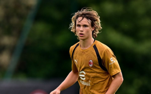 Milan, la sfida di Comotto: convincere Amorim a restare
