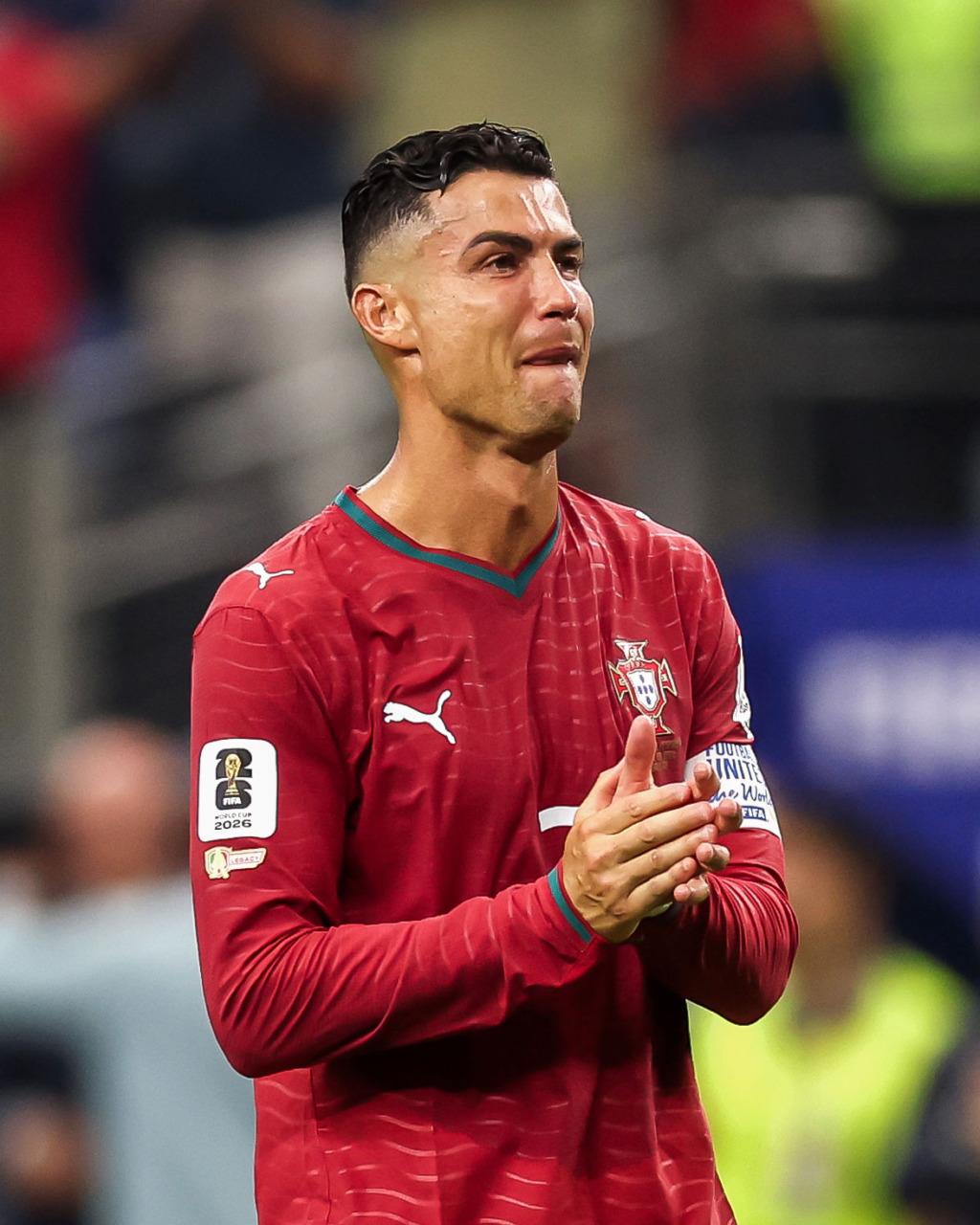 Cristiano Ronaldo finisce in lacrime: “Ora penserò al futuro”
