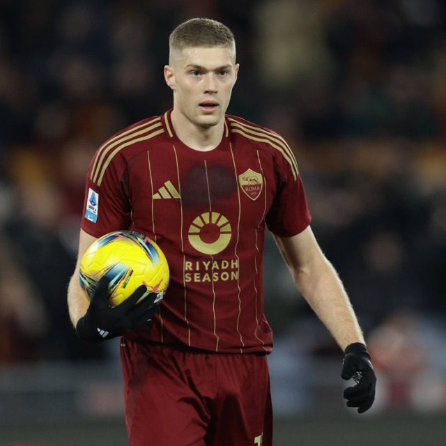 Roma, arriva Castro e Dovbyk va al Bologna in prestito