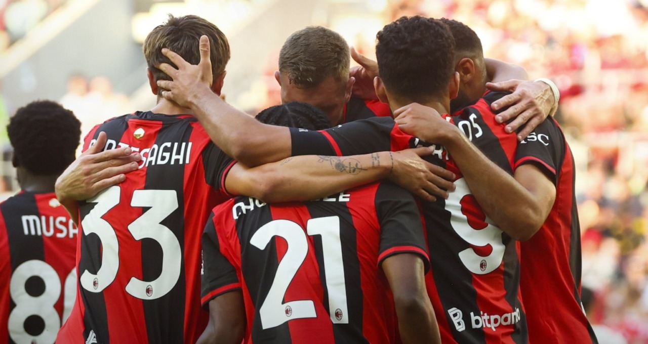 Il Milan ribalta lo United con un 4-2 che fa sorridere Amorim 