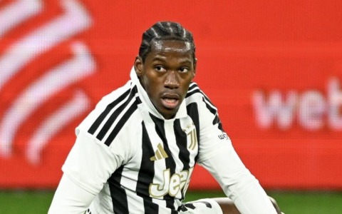 Il mercato della Juve passa dalle cessioni: almeno sei in uscita