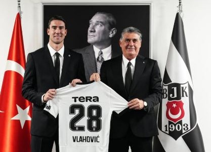Vlahovic saluta la Juventus: “Farà sempre parte della mia storia”