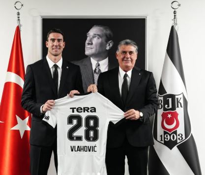 Vlahovic saluta la Juventus: “Farà sempre parte della mia storia”
