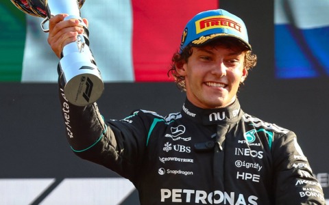 Antonelli conquista Monza: il popolo Ferrari si innamora di Kimi