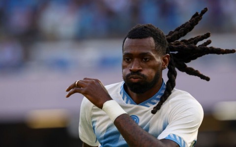 Napoli, lesione all’adduttore per Anguissa: il rinnovo si allontana…