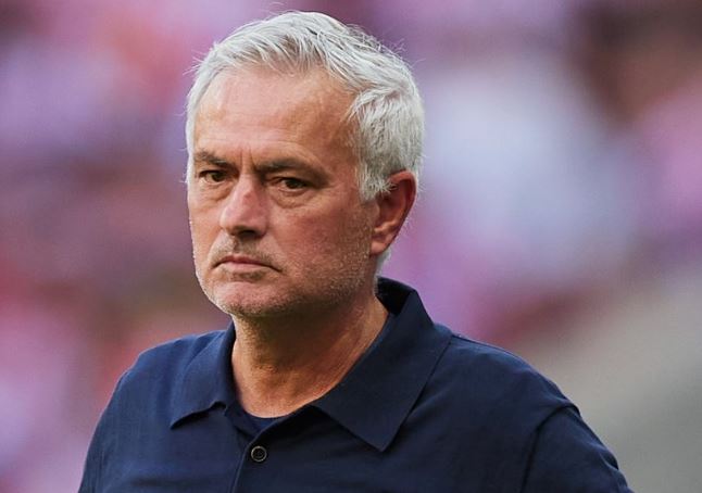 Real, furia Mourinho contro l’arbitro: “Un mediocre senza esperienza”