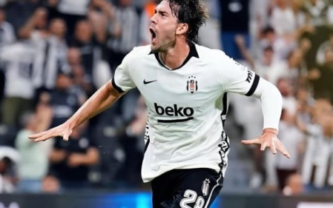 Vlahovic: “Su di me tre anni di bugie. In panchina perché ero in scandeza”