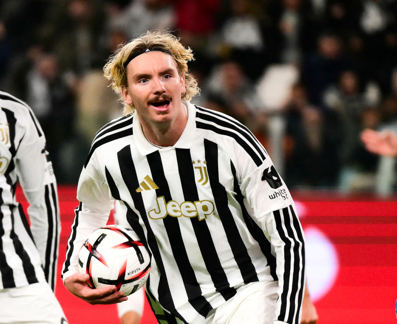 Juventus, sorpasso in attacco: Woltemade favorito su Kolo Muani